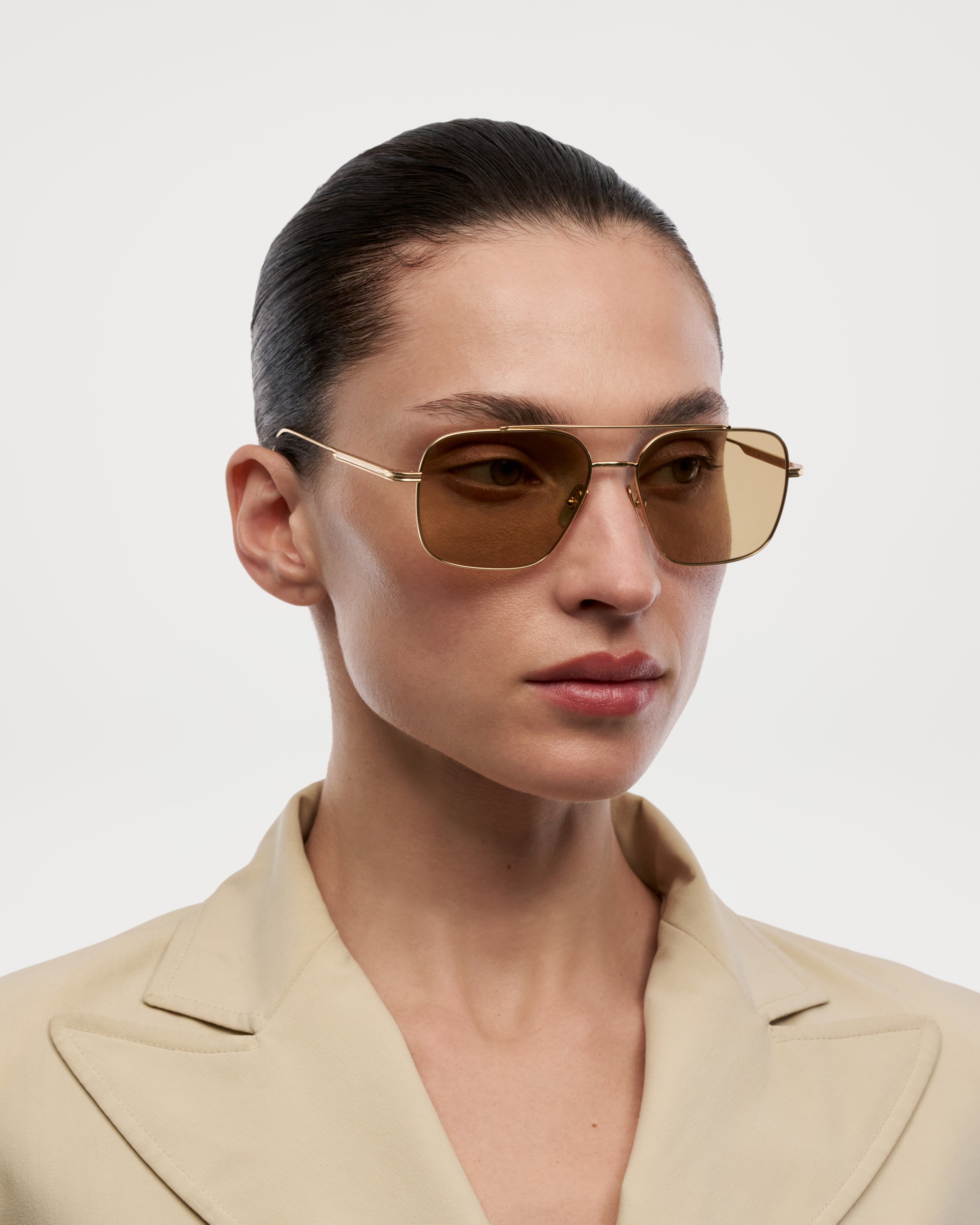 Titan aviator gold