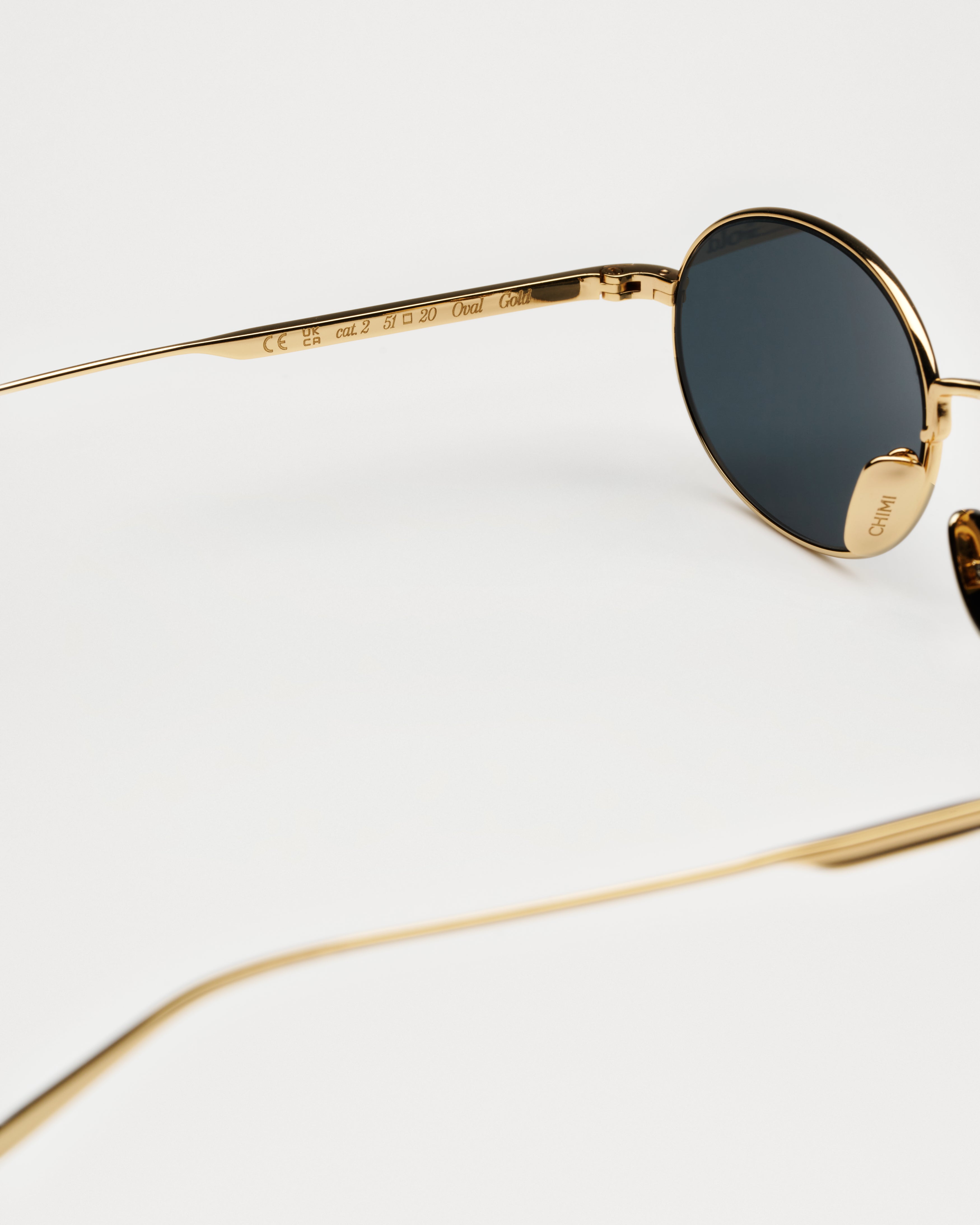 titan oval gold