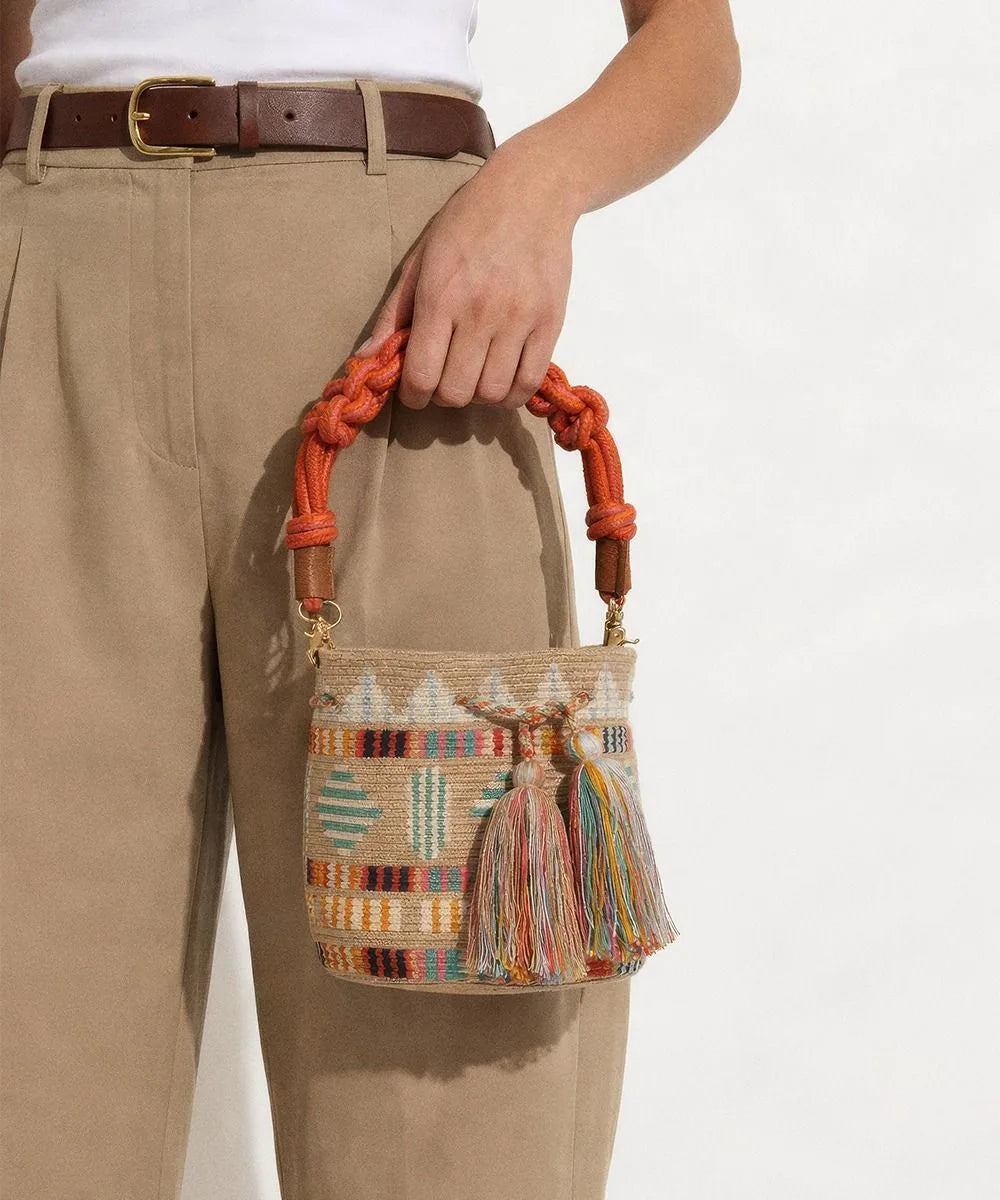 Crossbody M תיק עם ידית מקרמה