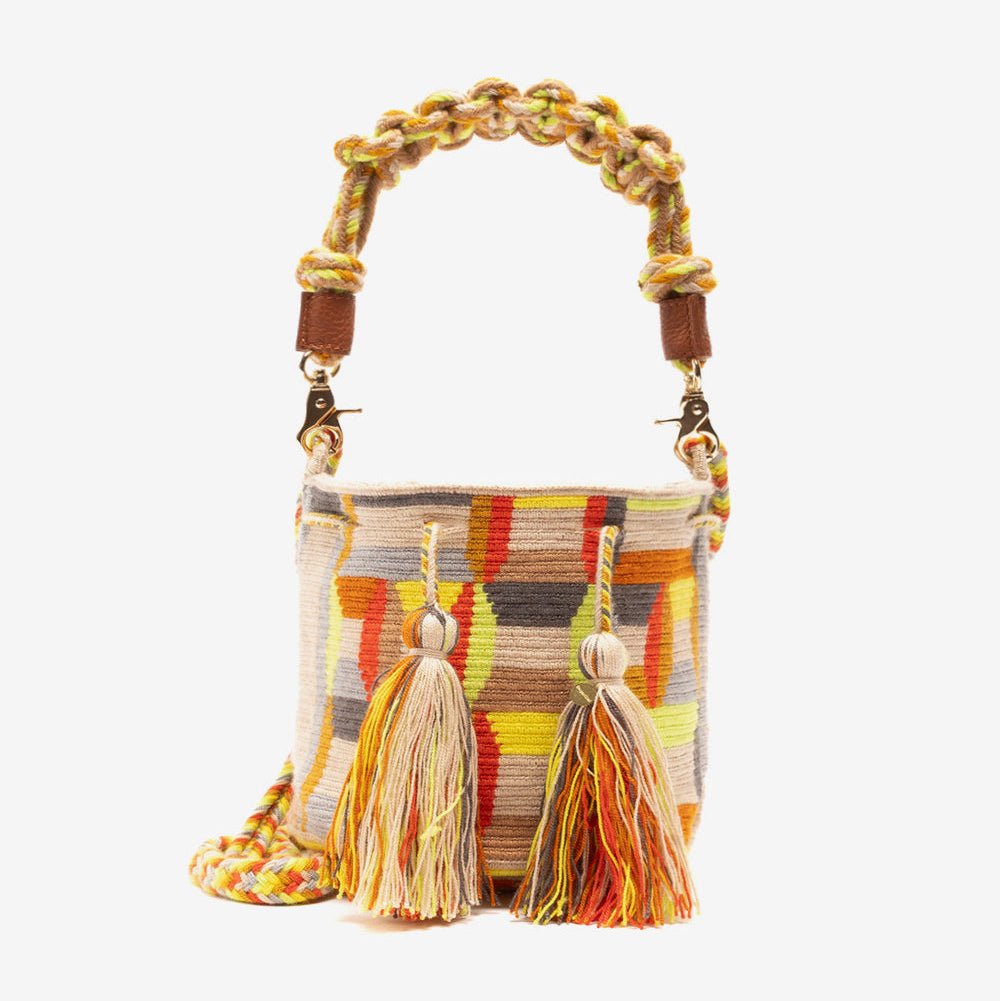 Crossbody M תיק עם ידית מקרמה