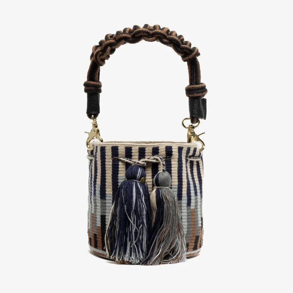Crossbody M תיק עם ידית מקרמה