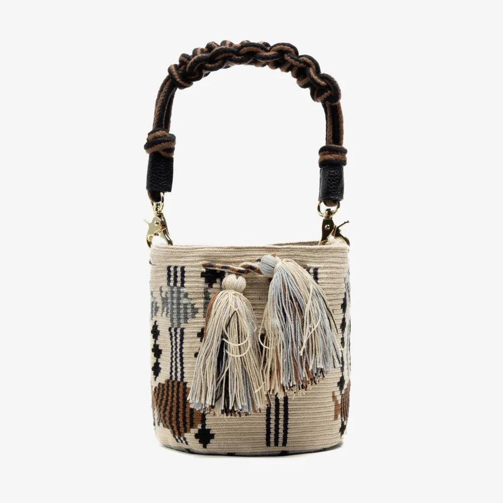 Crossbody M תיק עם ידית מקרמה