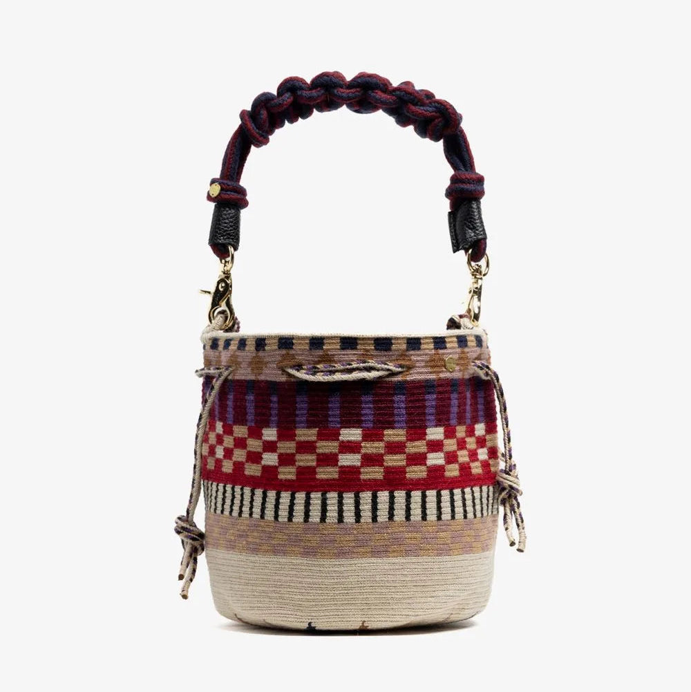 Crossbody M תיק עם ידית מקרמה