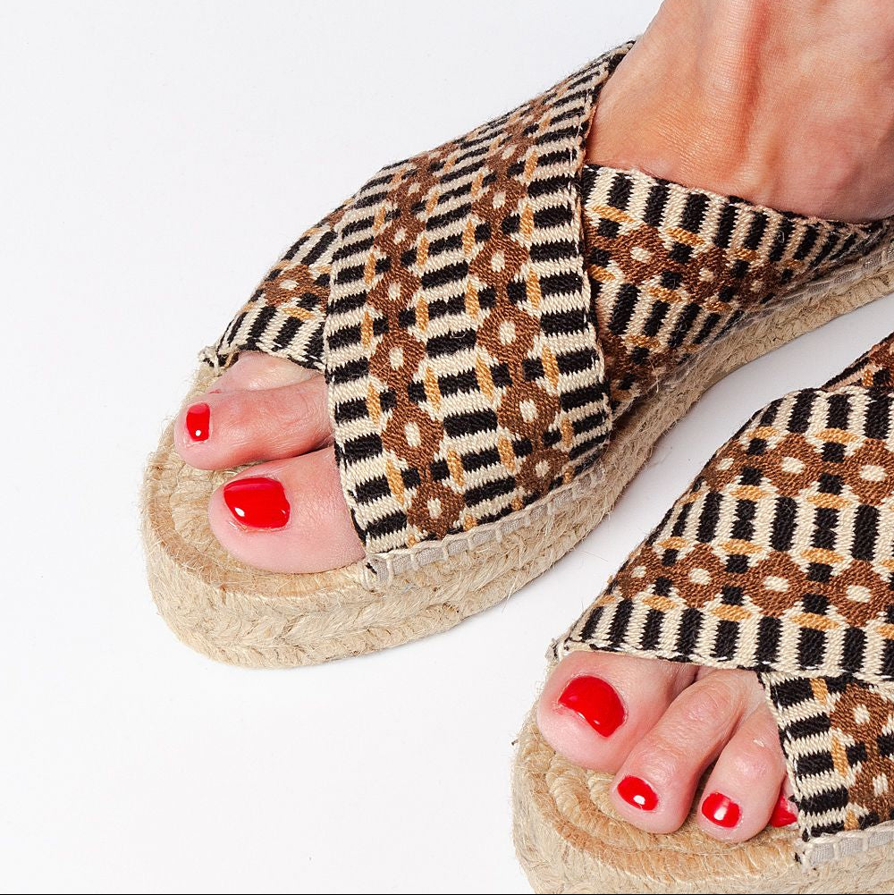 נעלי Espadrille