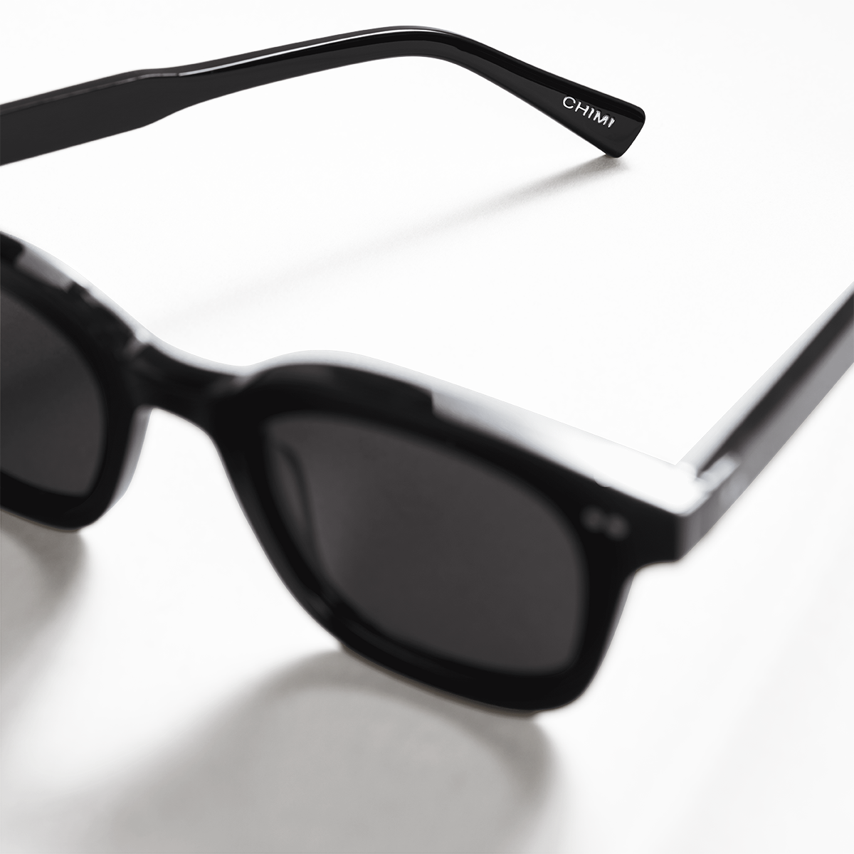 02 Black