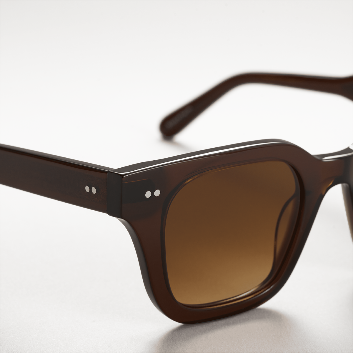 04L Brown