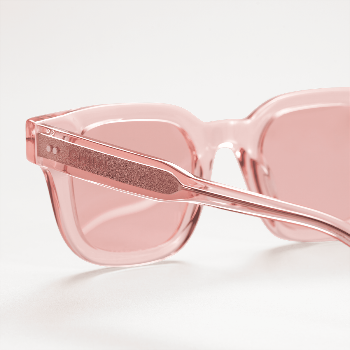 04 Pink