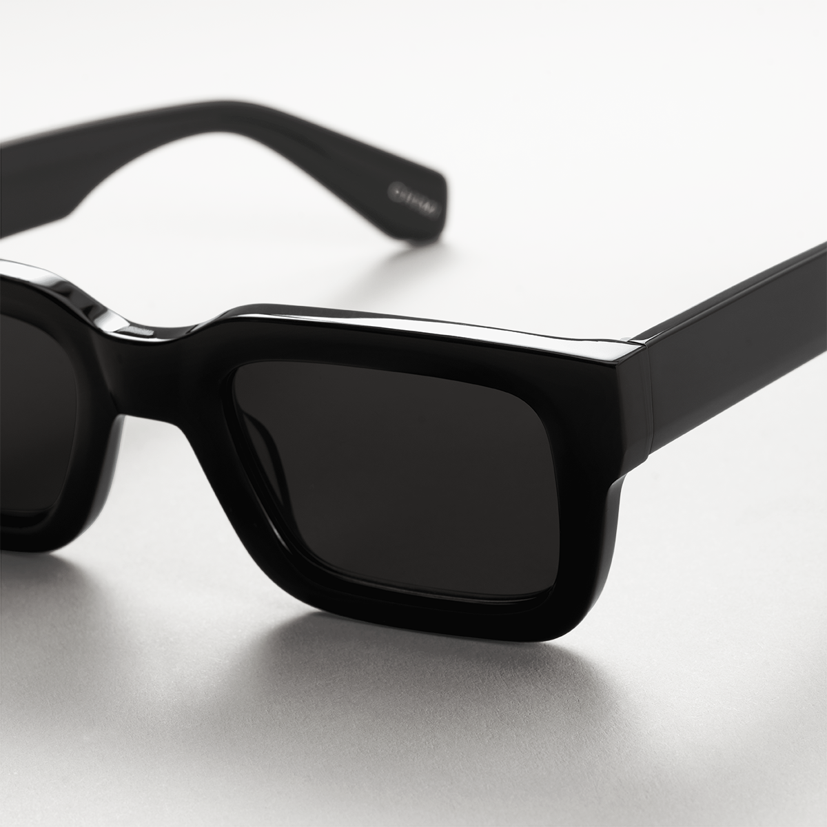 05 Black