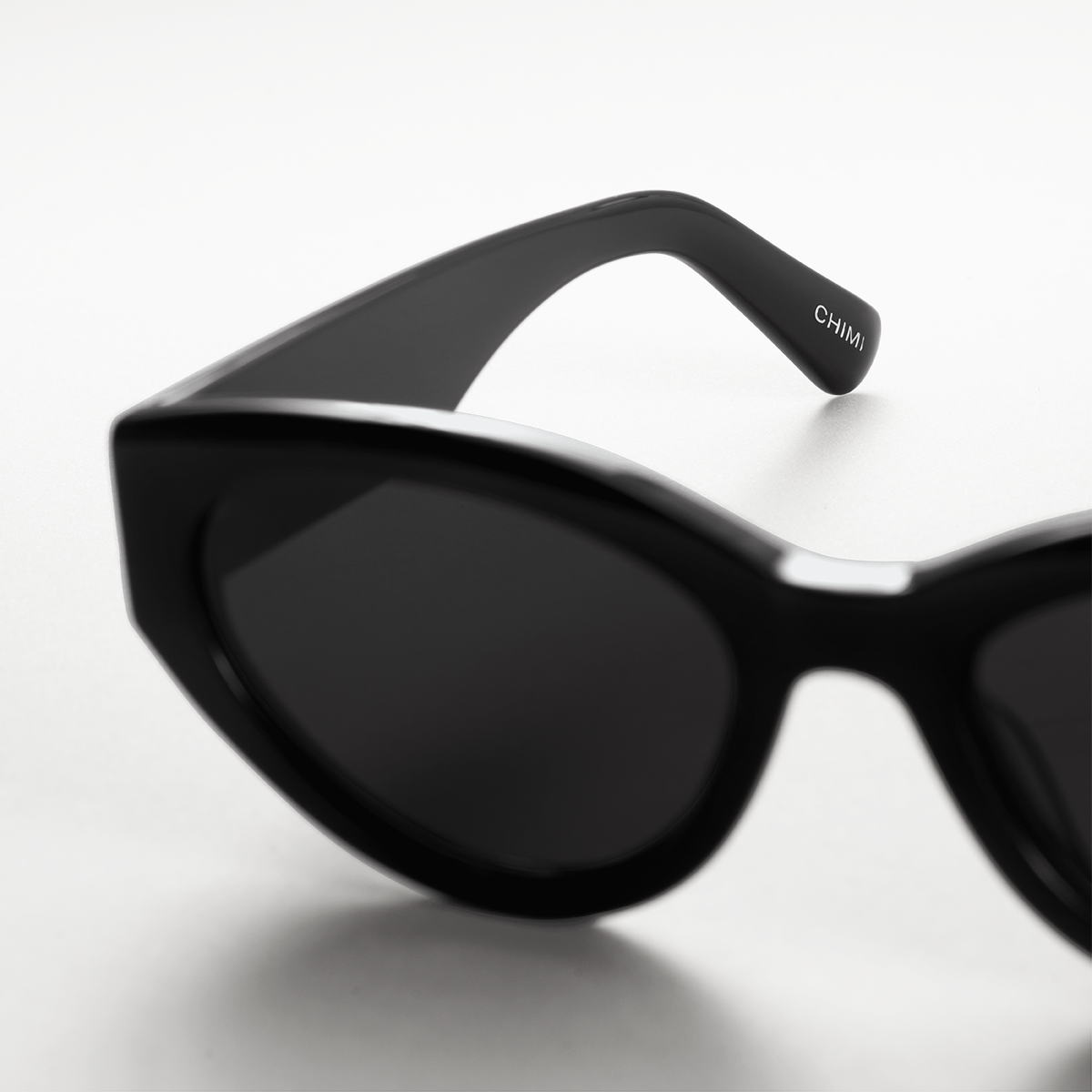 06 Black