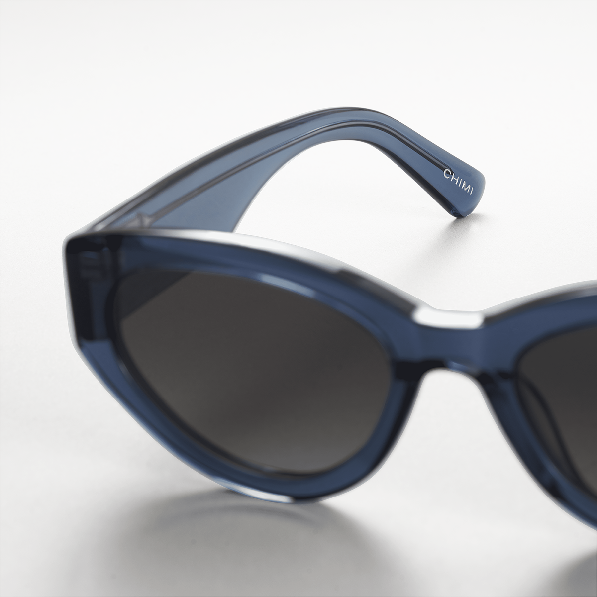 06 Blue