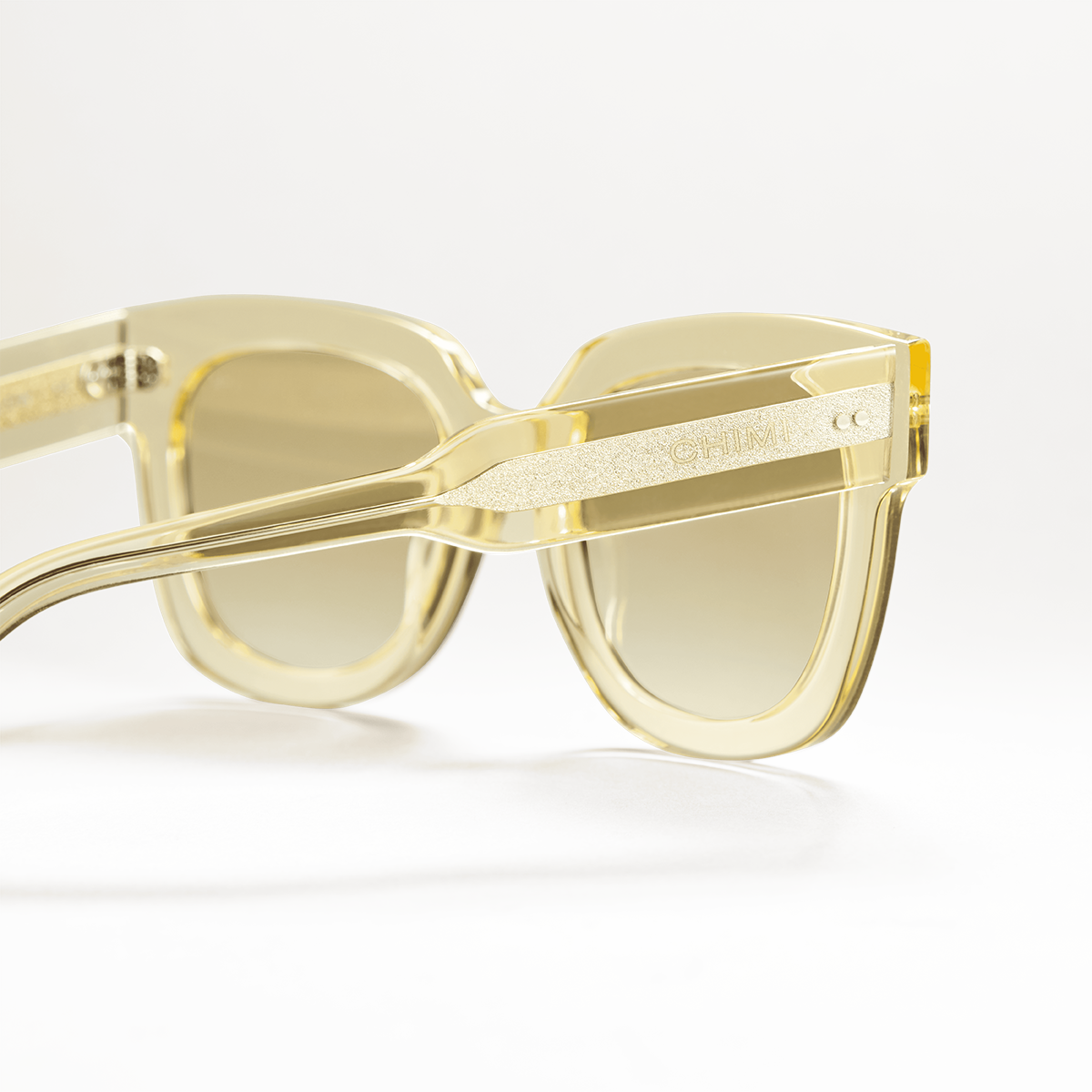 08 Yellow