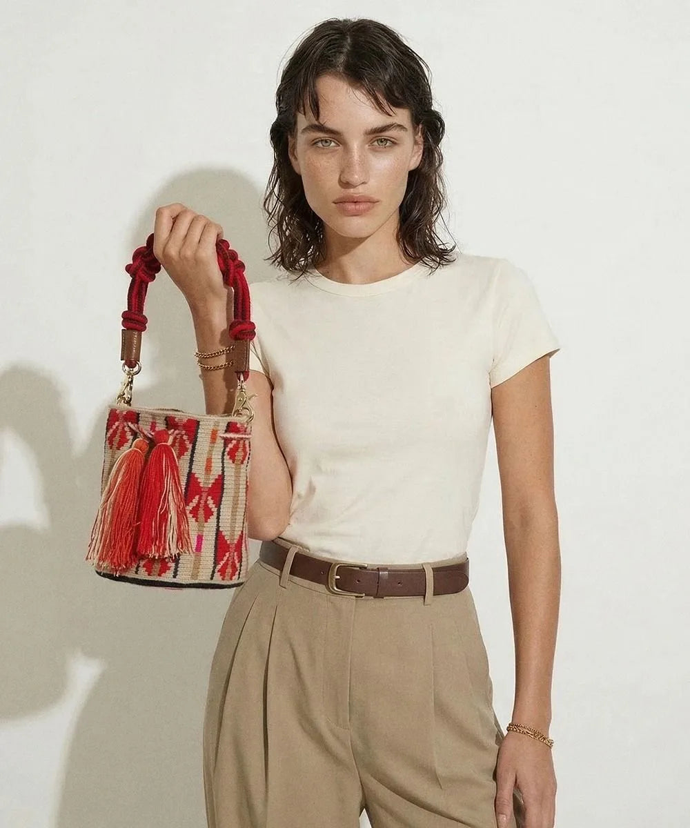 Crossbody M תיק עם ידית מקרמה