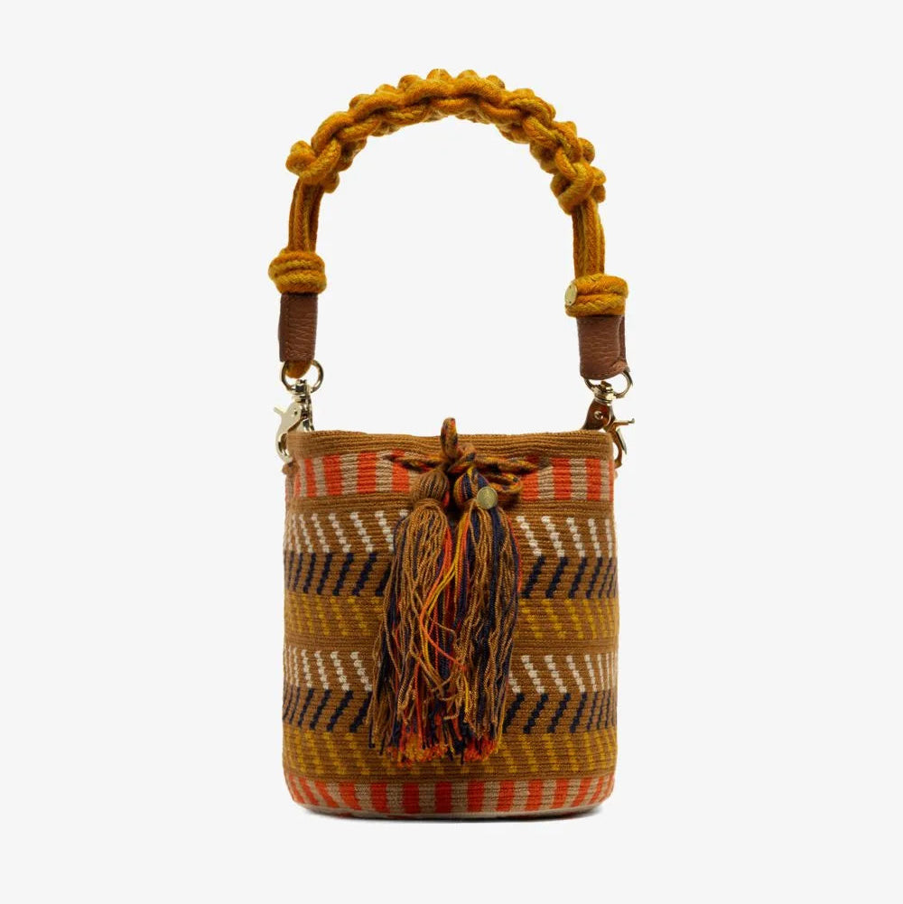 Crossbody M תיק עם ידית מקרמה