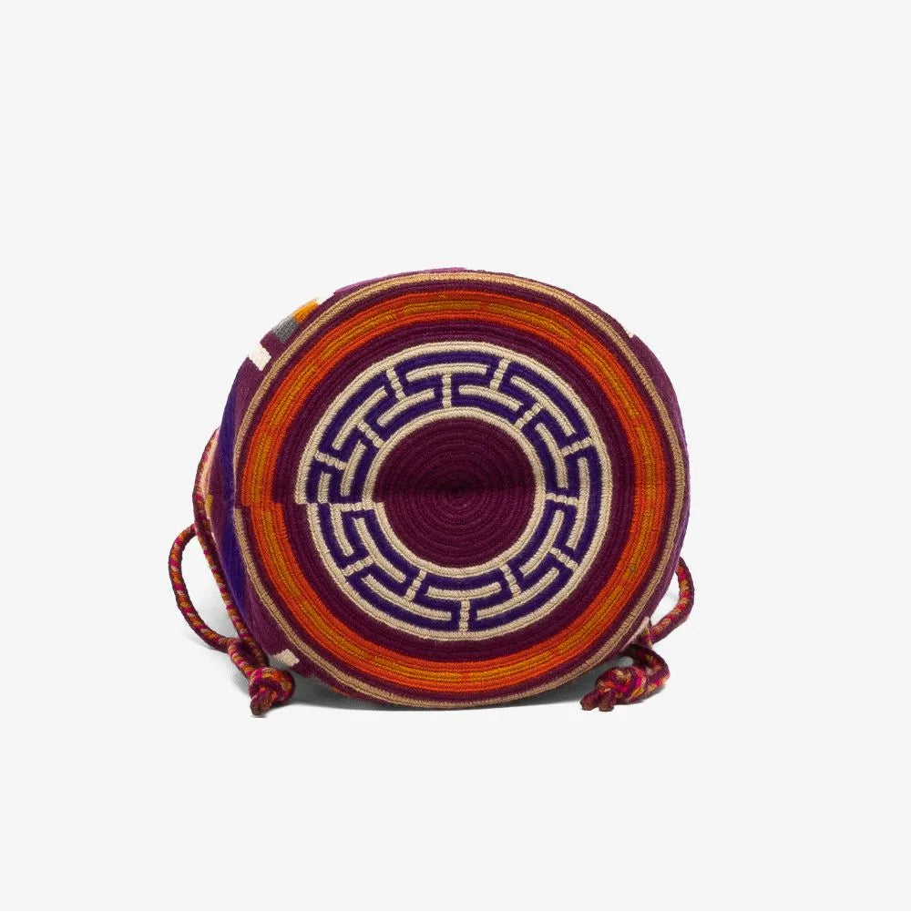 Crossbody M תיק עם ידית מקרמה