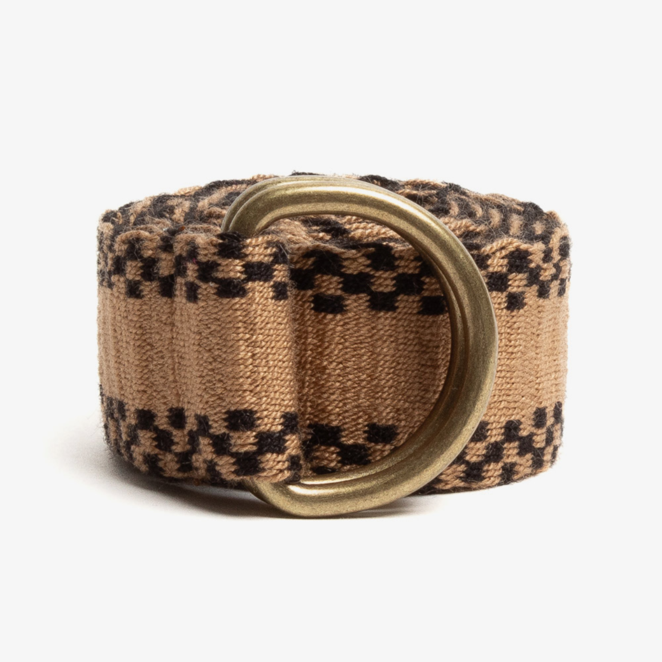 חגורה ארוגה עם אבזם