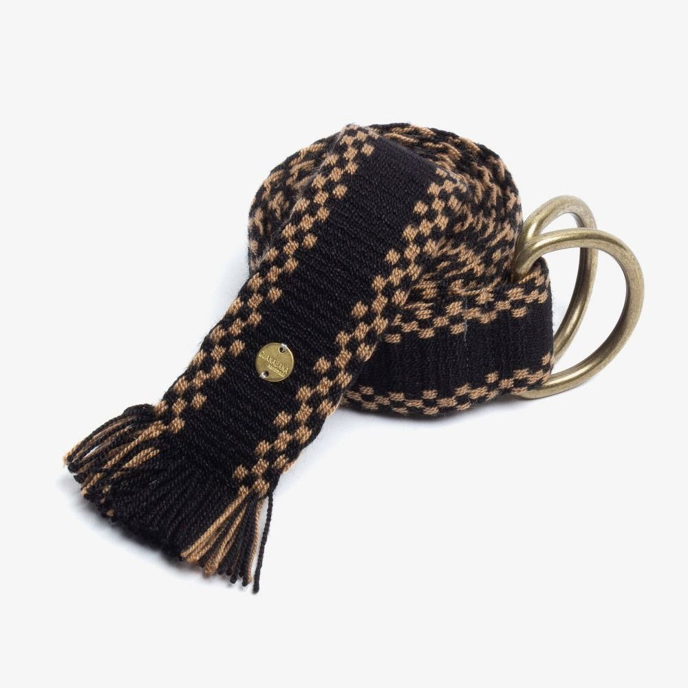 חגורה ארוגה עם אבזם